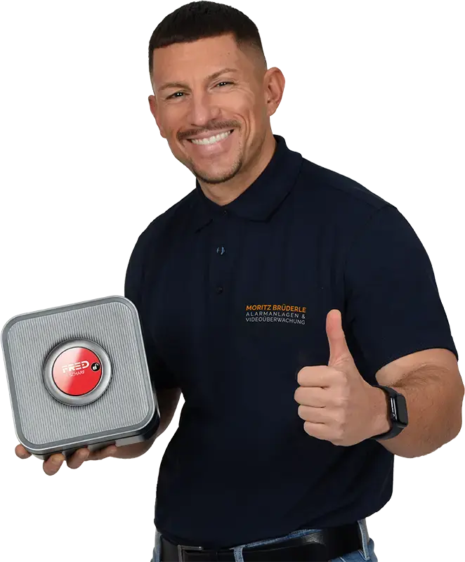 Einbruchschutz-Experte Moritz Brüderle aus Fellbach mit Einbruch-Frühwarnsystem